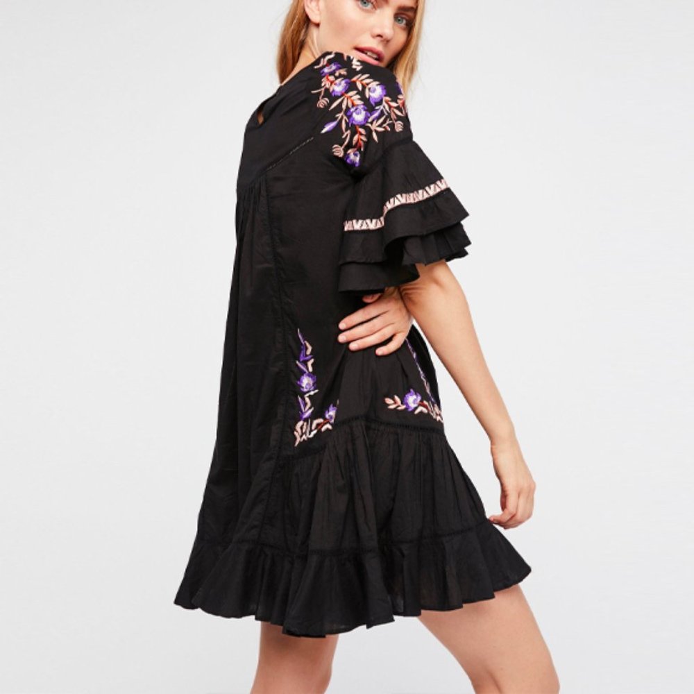*❤️HP ❤️FP | Pavio Enbroidered Babydoll Dress S